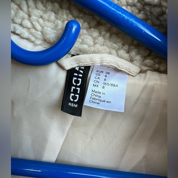 Divided teddy jacket size 8 - Picture 5 of 5